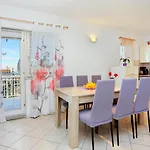 Appartamento With Parking Space Podstrana, Split - 17053 Podstrana