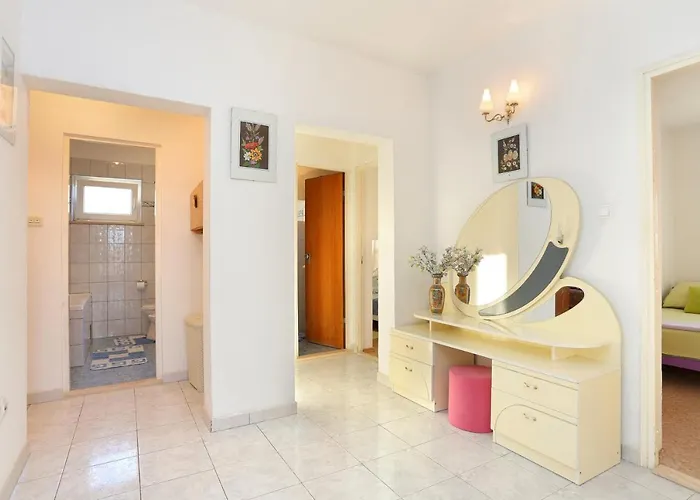 With Parking Space Podstrana, Split - 17053 شقة *